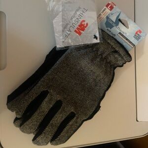3M Thinsulate Black and Gray Women's Gloves NWT